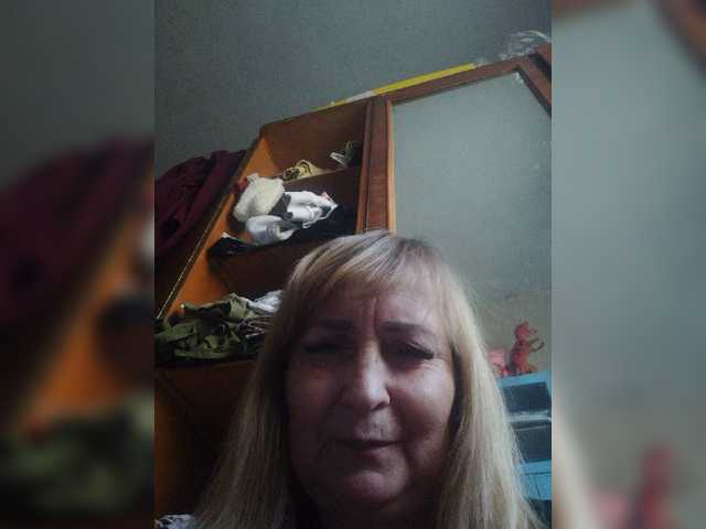 Alina1965 live cam on BongaCams