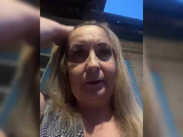 Alina1965 live cam on BongaCams