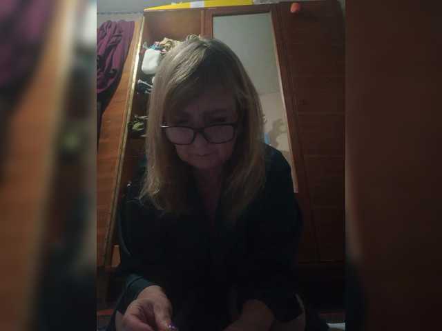 Alina1965 live cam preview