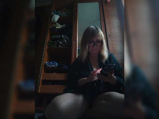 Alina1965 live cam on BongaCams