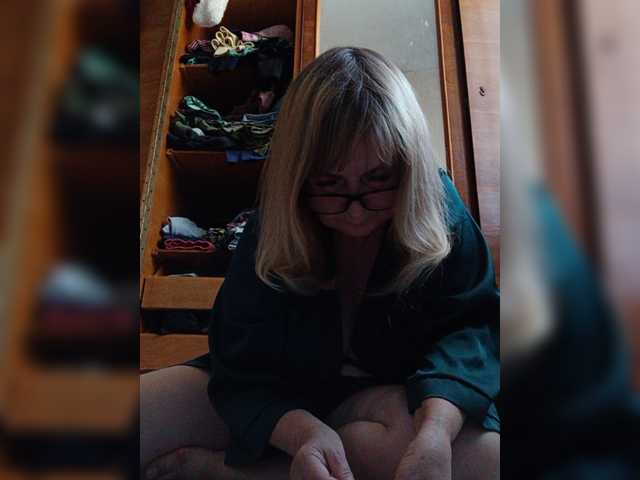 Alina1965 live webcam show