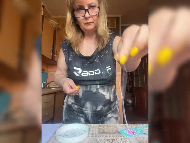 Alina1965 live cam on BongaCams