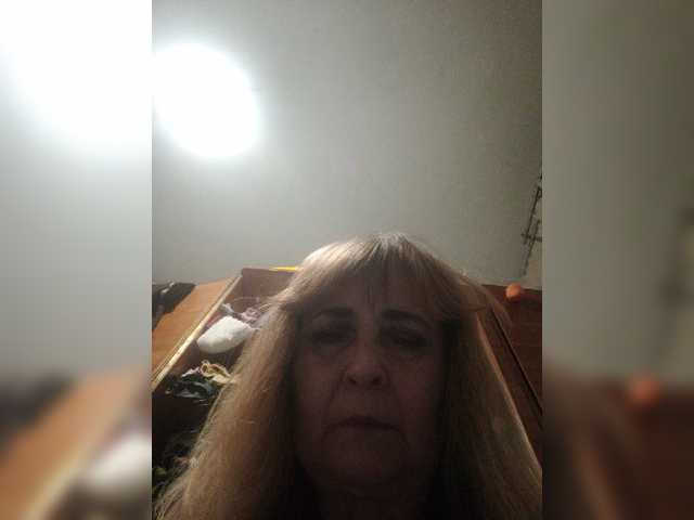 Alina1965 live cam