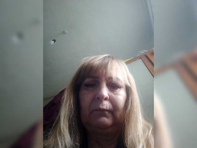 Alina1965 live cam on BongaCams