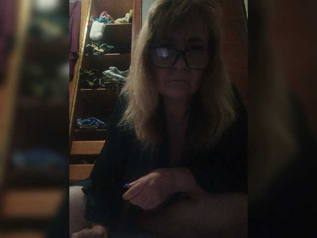 Alina1965 live cam on BongaCams