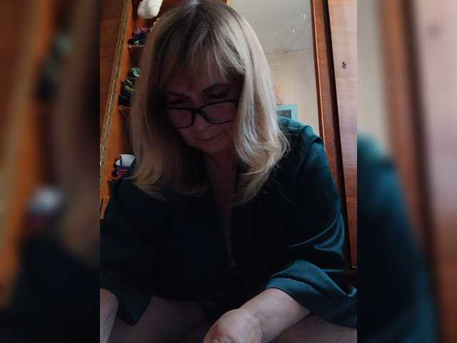Alina1965 live webcam show