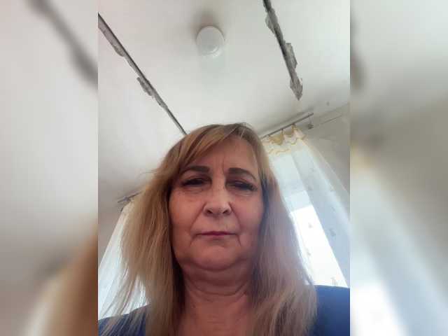 Alina1965 live cam on BongaCams
