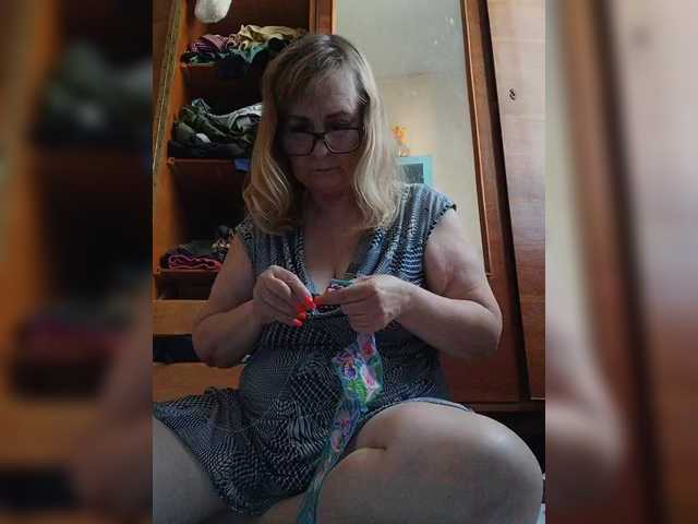 Alina1965 live cam on BongaCams