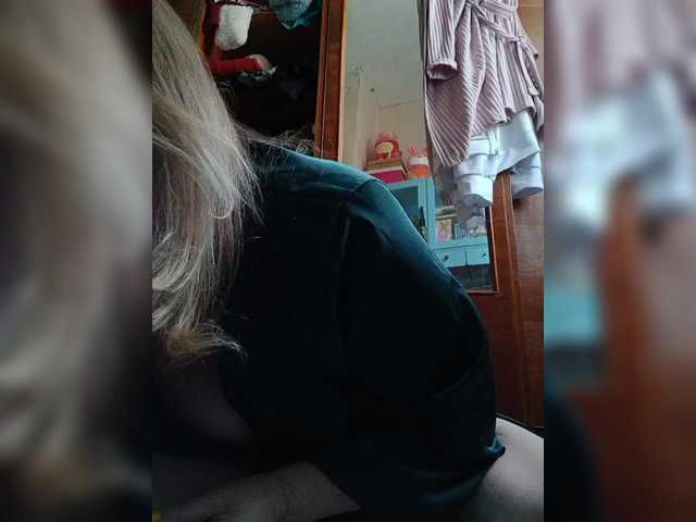 Alina1965 live cam on BongaCams