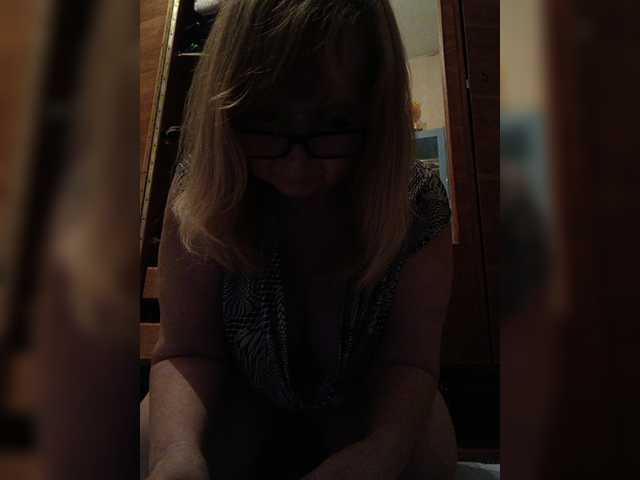 Alina1965 live cam on BongaCams