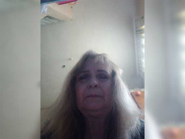 Alina1965 live cam on BongaCams