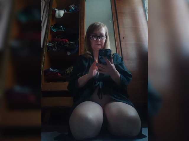 Alina1965's BongaCams show and profile