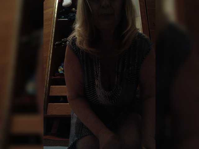 Alina1965 live cam on BongaCams