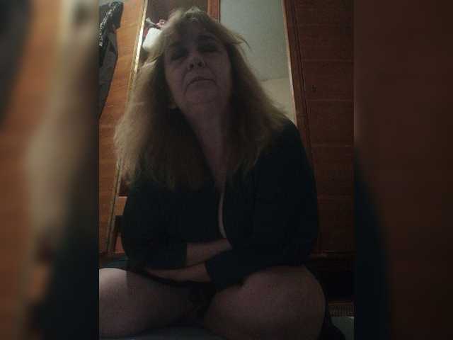 Alina1965 live cam
