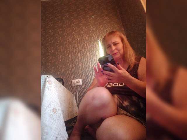 Alina1965 live cam on BongaCams