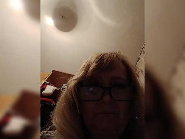 Alina1965 live cam on BongaCams