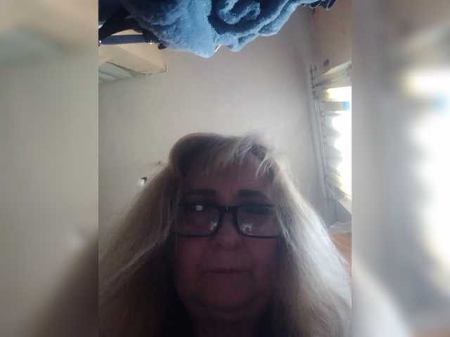 Alina1965 live cam on BongaCams