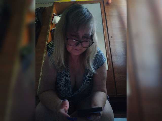 Alina1965 live cam on BongaCams
