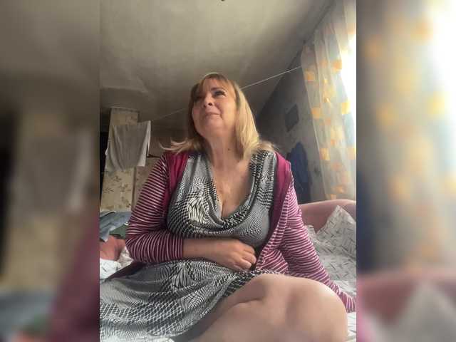 Alina1965 live cam on BongaCams