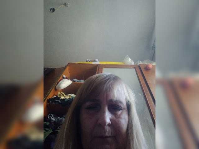 Alina1965 live cam