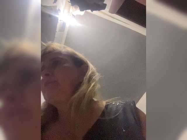 Alina1965 live cam on BongaCams