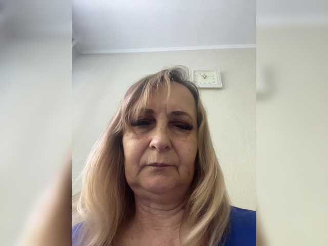 Alina1965 live cam on BongaCams