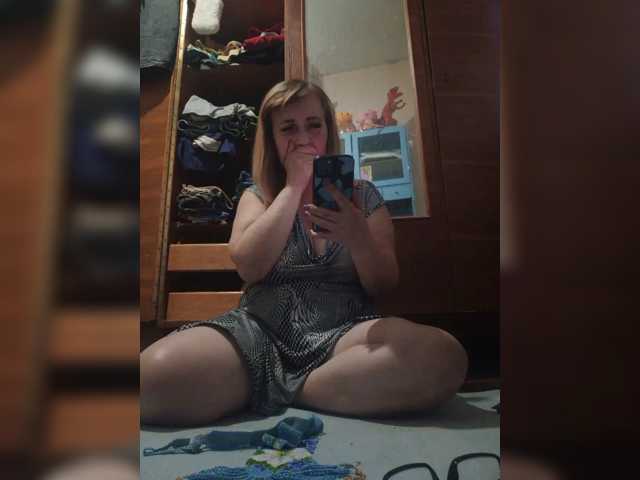 Alina1965 live cam on BongaCams