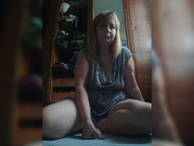 Alina1965 live cam on BongaCams