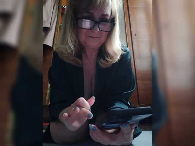 Alina1965's BongaCams show and profile