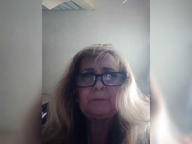 Alina1965 live cam on BongaCams