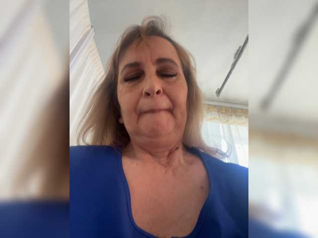 Alina1965 live cam on BongaCams