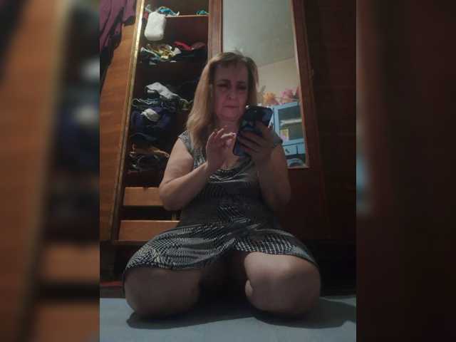 Alina1965 live cam on BongaCams