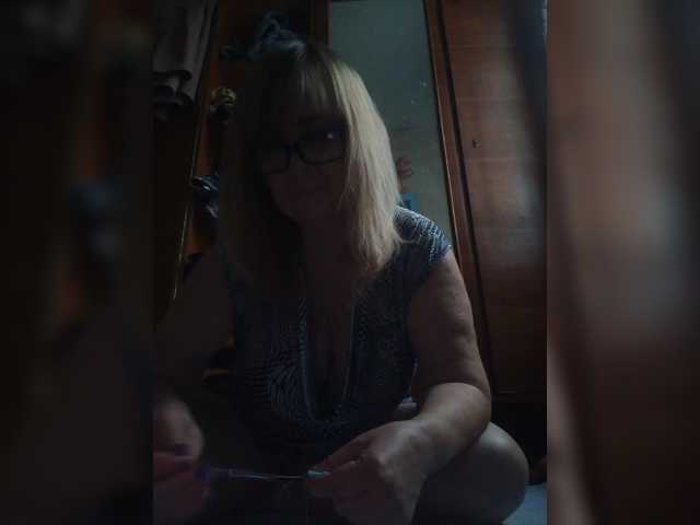 Alina1965 live cam on BongaCams