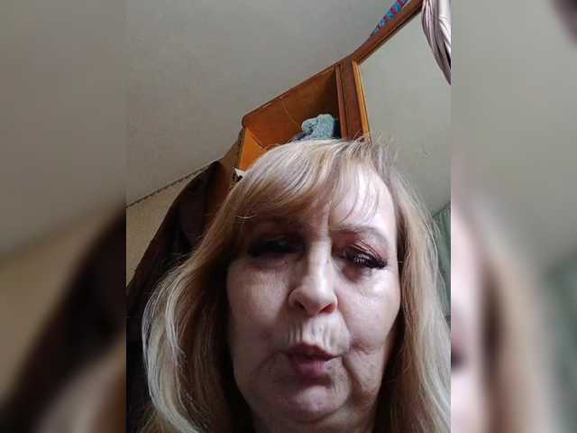 Alina1965 live cam on BongaCams