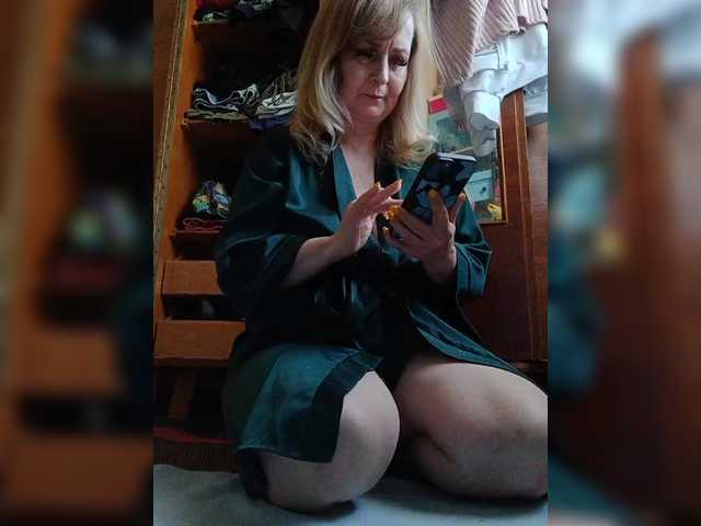 Alina1965 live cam on BongaCams