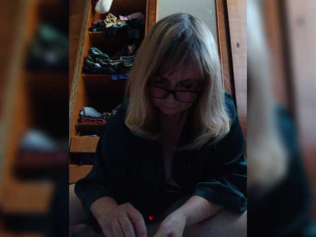 Alina1965 live webcam show