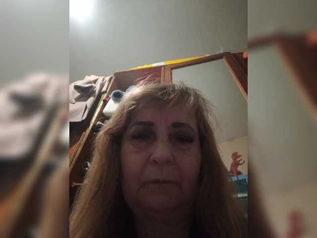 Alina1965 live cam preview