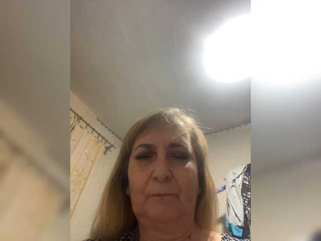 Alina1965 live cam on BongaCams