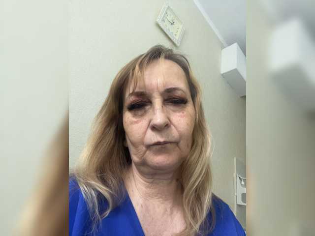 Alina1965 live cam on BongaCams
