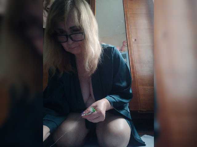 Alina1965 live cam on BongaCams