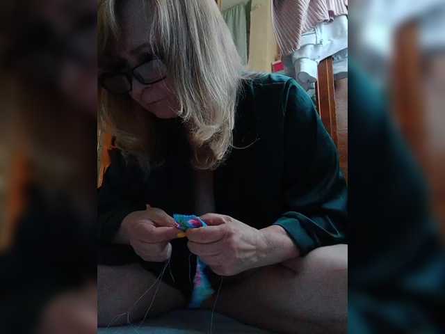 Alina1965 live cam on BongaCams