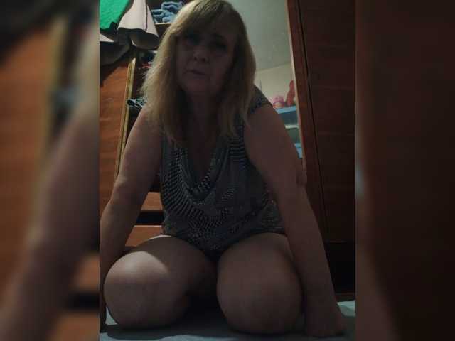 Alina1965 live cam on BongaCams