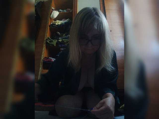 Alina1965 live cam on BongaCams