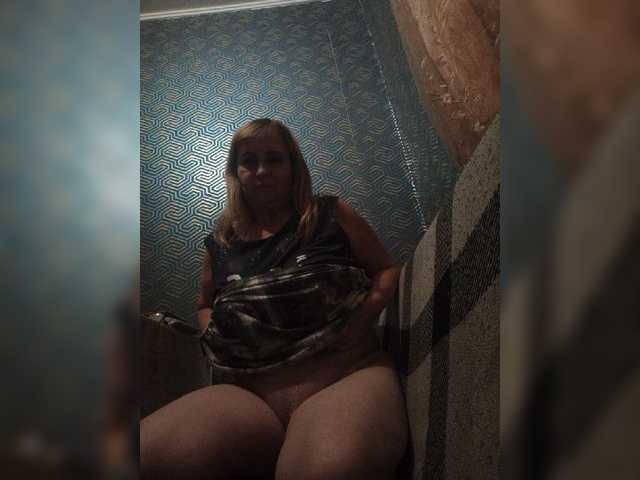 Alina1965 live cam on BongaCams