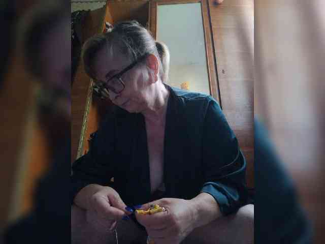 Alina1965 webcam