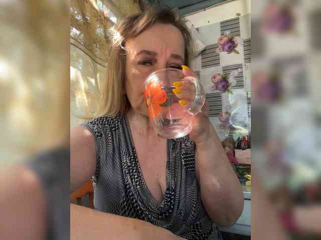 Alina1965 webcam