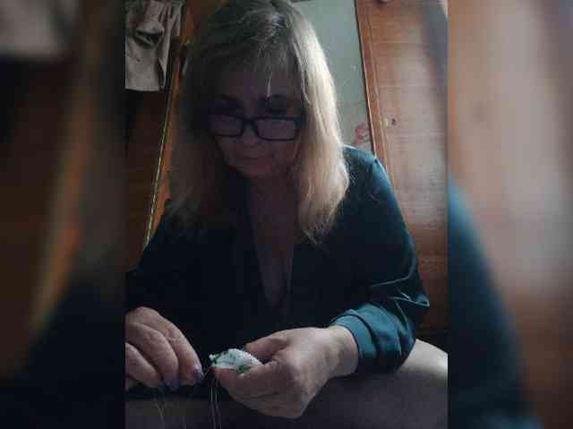 Alina1965 webcam