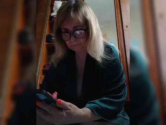 Alina1965 webcam