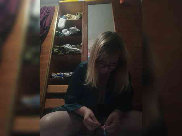 Alina1965 webcam
