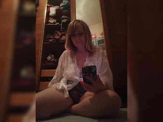 Alina1965 Live Webcam on BongaCams